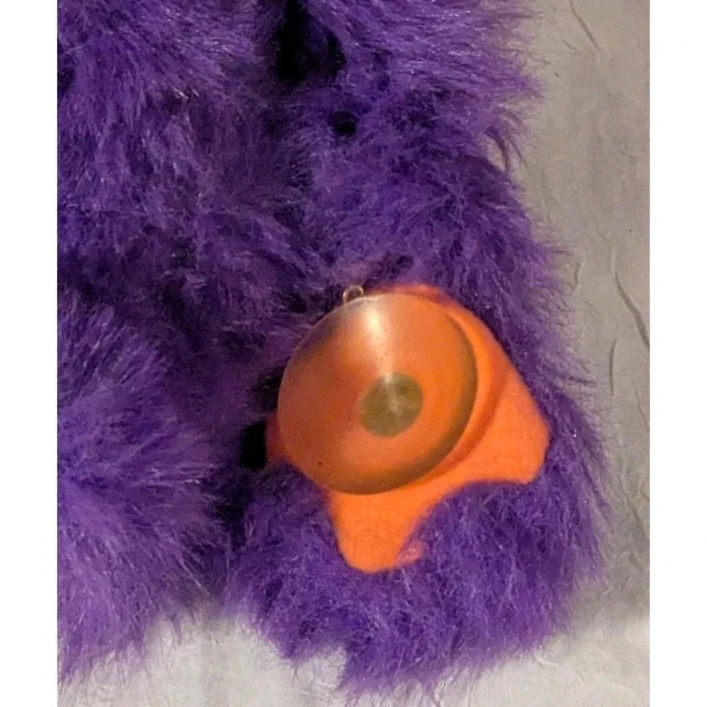 Russ Weirdo Willy Plush Monster Purple Suction Cups Stuffed Animal Vtg 10" - Picture 5 of 12